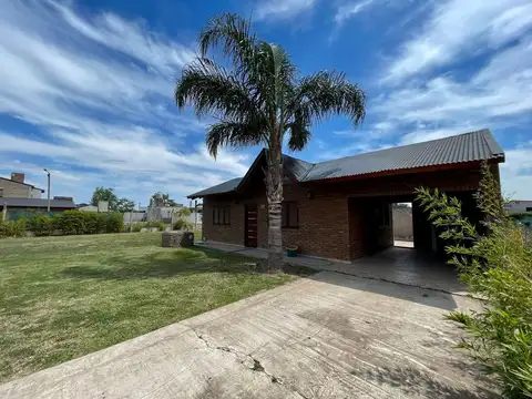 Casa en Alquiler en Roldan, San Lorenzo