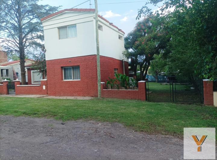 Casa · 117m² · 5 Ambientes · 3 Cocheras