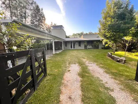Casa en Alquiler en Roldan, San Lorenzo