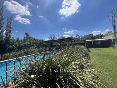 Casa en Alquiler en Roldan, San Lorenzo