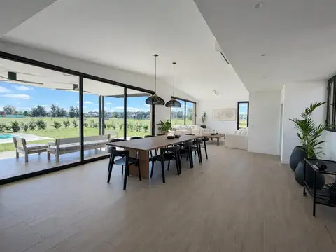 Casa en Alquiler en Fisherton, Rosario