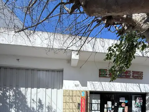Galpón en Venta en Triangulo, Rosario