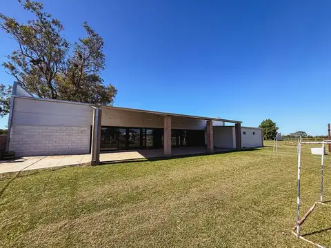 Galpón en Venta en Saguier, Castellanos