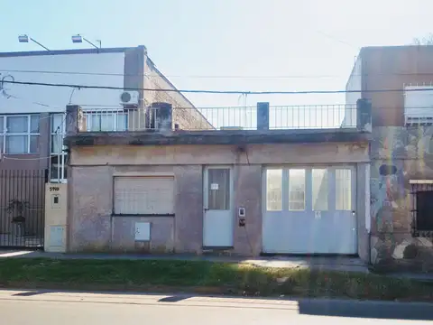 Galpón en Venta en Azcuenaga, Rosario