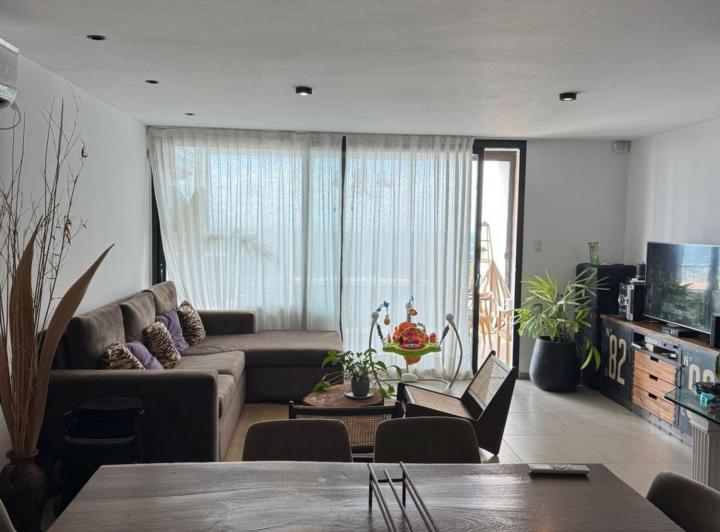 Casa · 210m² · 3 Ambientes · 2 Cocheras
