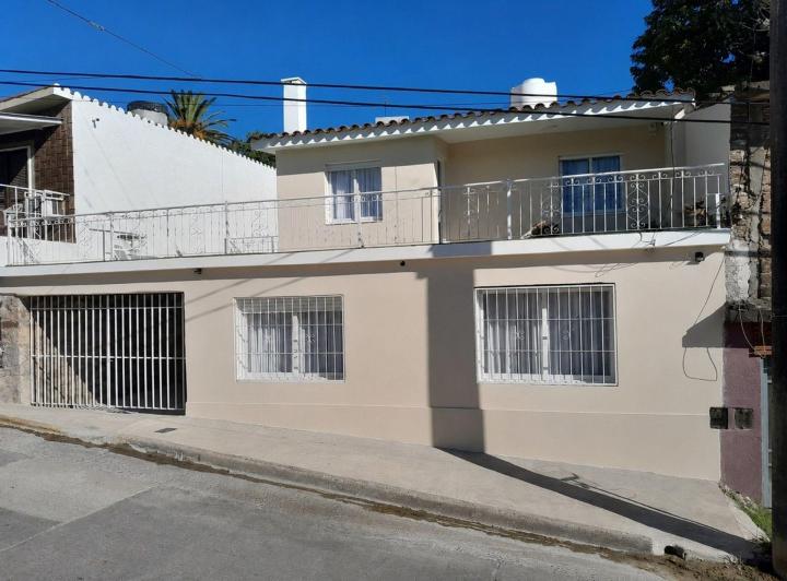 Casa · 163m² · 4 Ambientes · 1 Cochera