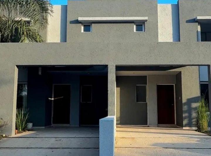 Casa · 130m² · 1 Ambiente