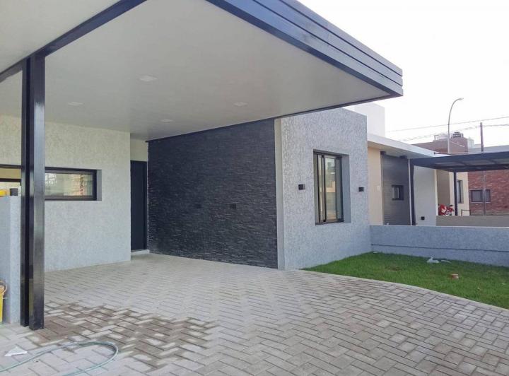 Casa · 100m² · 4 Ambientes · 1 Cochera
