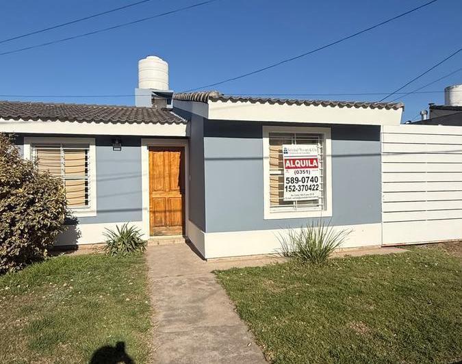 Casa · 80m² · 6 Ambientes · 1 Cochera