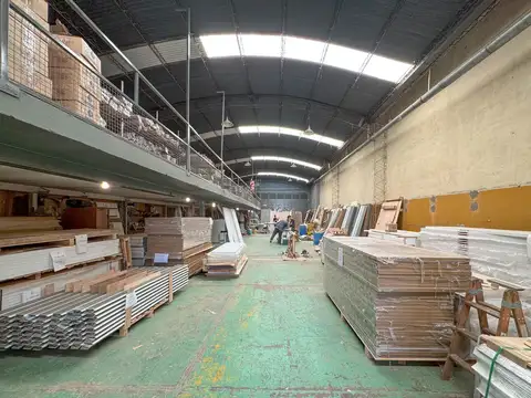 Galpón en Venta en Saladillo, Rosario