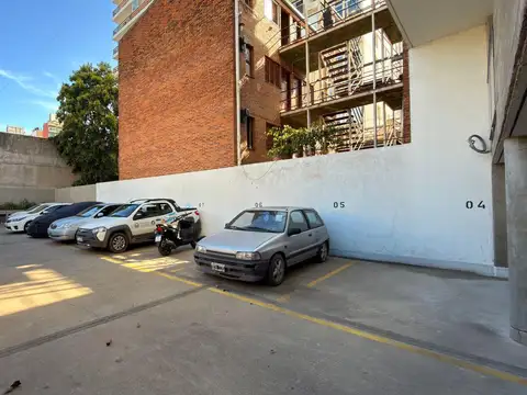 Cochera en Venta en Pichincha, Rosario
