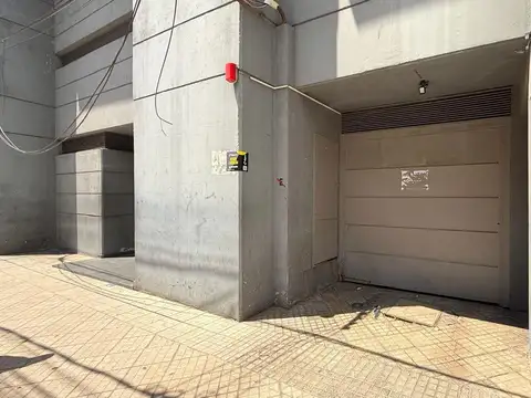 Cochera en Venta en Abasto, Rosario