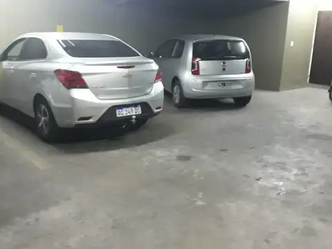 Cochera en Venta en Abasto, Rosario