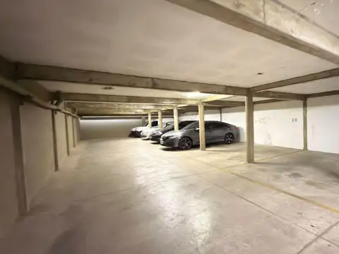 Cochera en Venta en Pichincha, Rosario