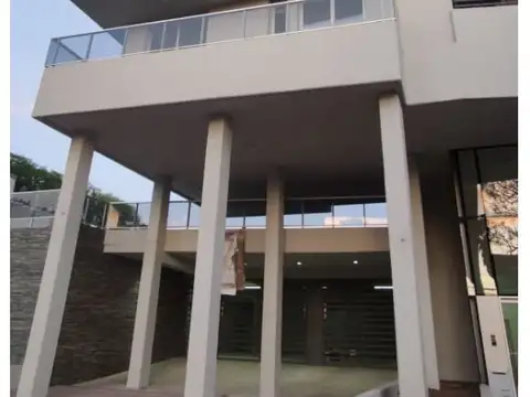 Cochera en Venta en Alberdi, Rosario