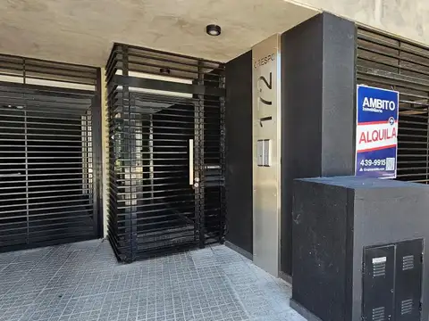 Cochera en Venta en Pichincha, Rosario