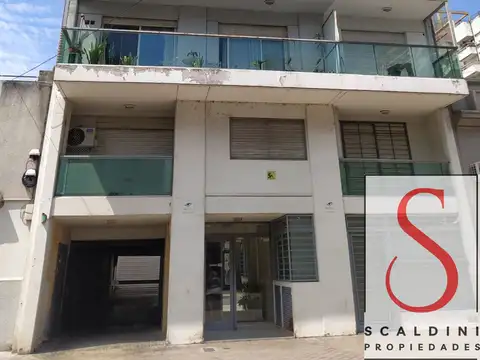 Cochera en Venta en Abasto, Rosario
