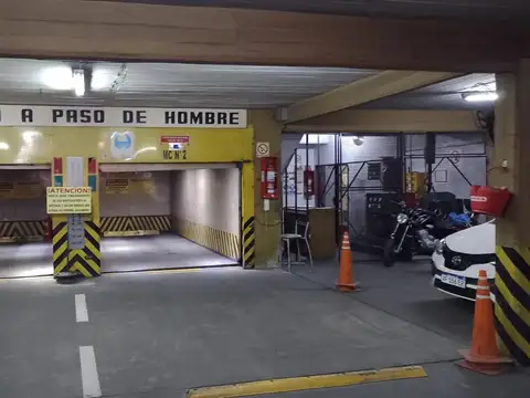 Cochera en Venta en Centro, Rosario