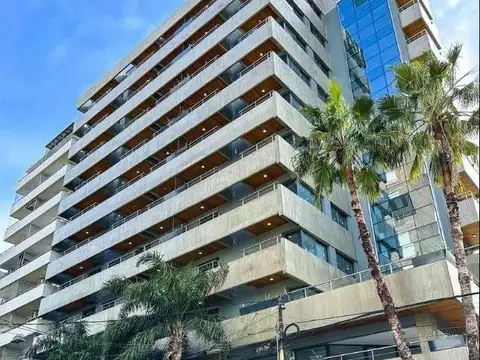 Cochera en Venta en Pichincha, Rosario