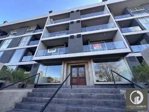 Cochera en Venta en Granadero Baigorria, Rosario