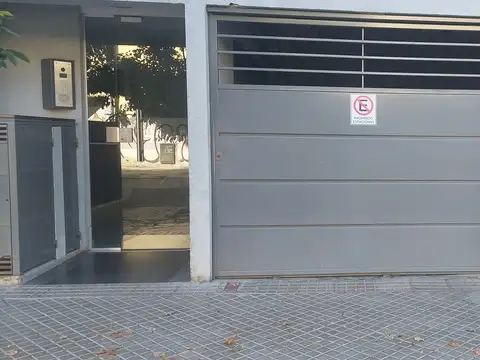 Cochera en Venta en Luis Agote, Rosario