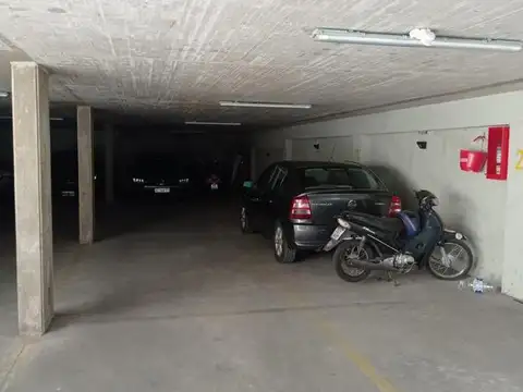 Cochera en Venta en Pichincha, Rosario