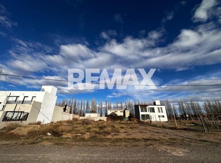 Terreno · 375m²