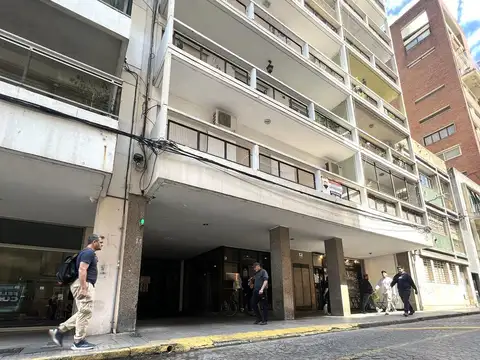 Cochera en Venta en Martin, Rosario