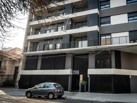 Cochera en Venta en Macrocentro, Rosario