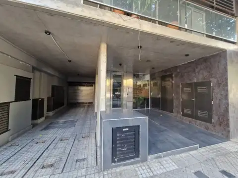 Cochera en Venta en Nuestra Señora De Lourdes, Rosario