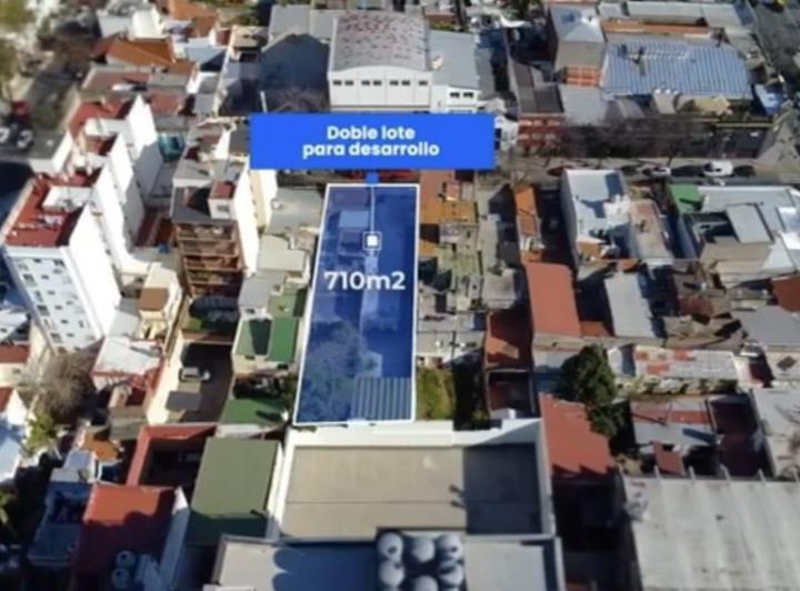 Terreno · 710m²