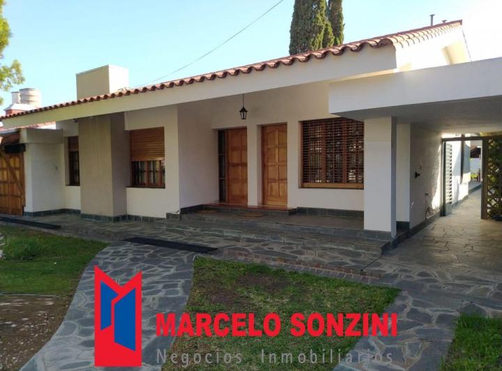 Casa · 313m² · 12 Ambientes · 6 Cocheras