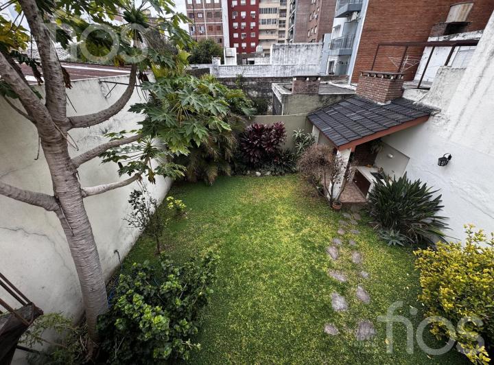 Terreno · 213m² · 5 Ambientes · 2 Cocheras