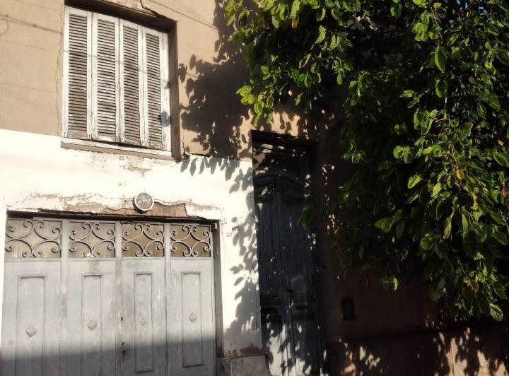 Casa · 246m² · 5 Ambientes · 1 Cochera