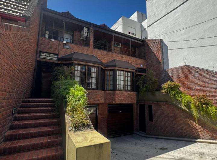 PH · 214m² · 5 Ambientes · 2 Cocheras