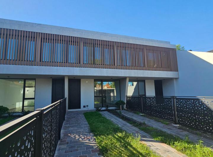 PH · 180m² · 4 Ambientes · 2 Cocheras