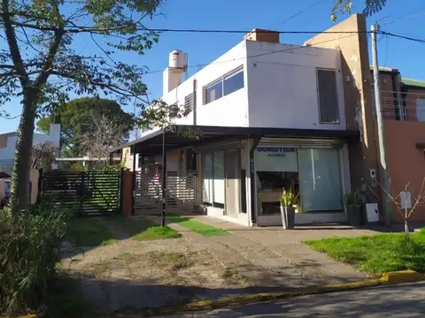 Casa en Venta en Pueblo Esther, Rosario