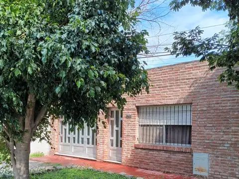 Casa en Venta en Lomas De Alberdi, Rosario