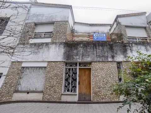 Casa en Venta en Azcuenaga, Rosario