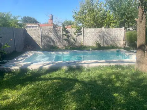 Casa en Venta en Villa Flores, Roldan