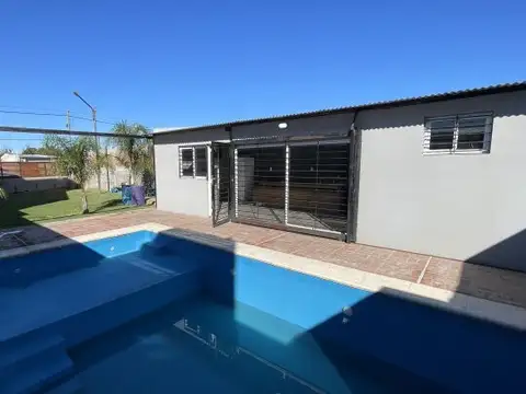 Casa en Venta en Celedonio Escalada, Rosario