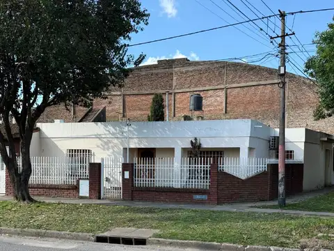 Casa en Venta en Villa Gobernador Galvez, Rosario
