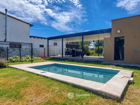 Casa en Venta en Punta Chacra, Roldan