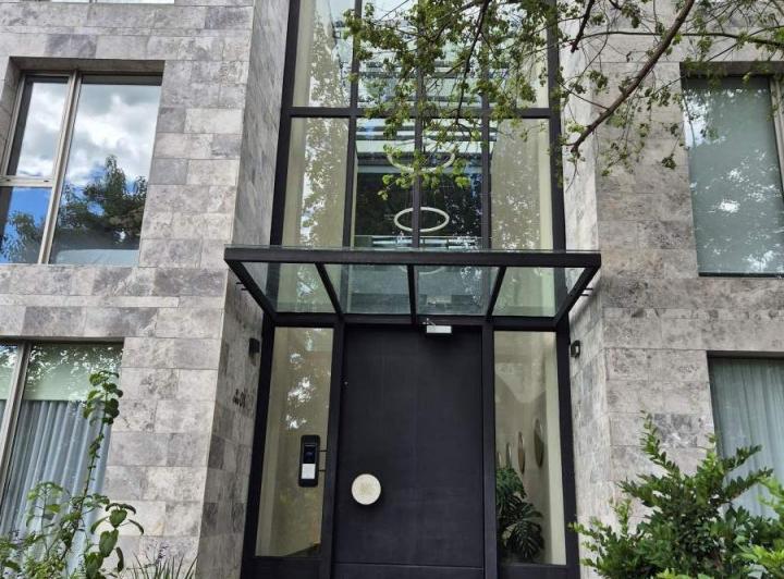 Departamento · 200m² · 6 Ambientes · 2 Cocheras
