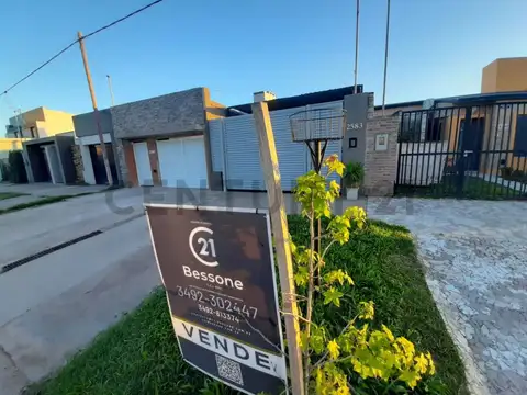 Casa en Venta en Antártida Argentina, Rosario