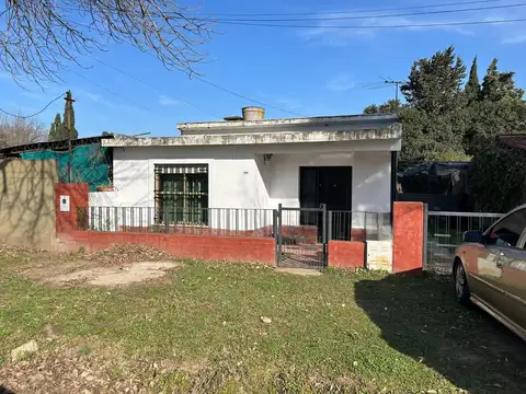 Casa en Venta en Pueblo Esther, Rosario