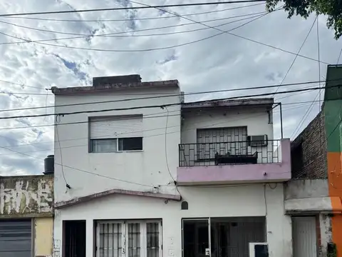 Casa en Venta en Azcuenaga, Rosario