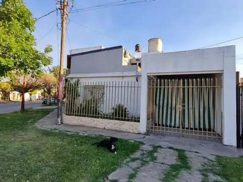 Casa en Venta en Villa Gobernador Galvez, Rosario