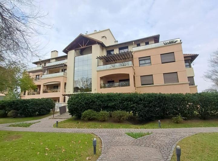 Departamento · 100m² · 4 Ambientes · 1 Cochera