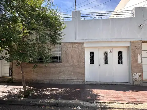 Casa en Venta en Cinco Esquinas, Rosario